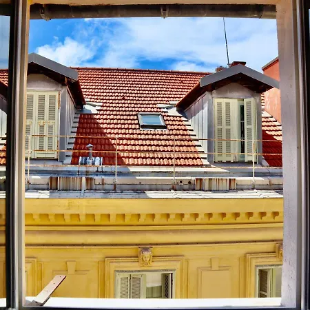 Lovely Split In The Heart Of The Old-town Apartment *