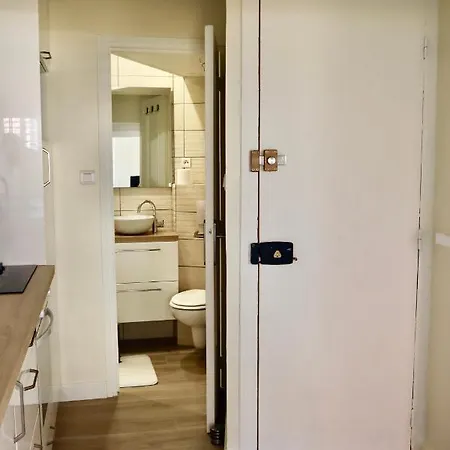 Lovely Split In The Heart Of The Old-town Apartment